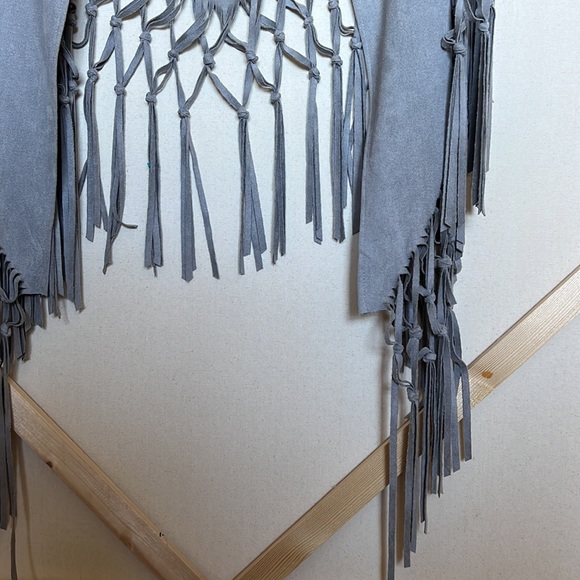 Anthropologie Faux Suede Fringe Poncho Scarf/ Taylor Swift Eras Tour - Picture 4 of 4